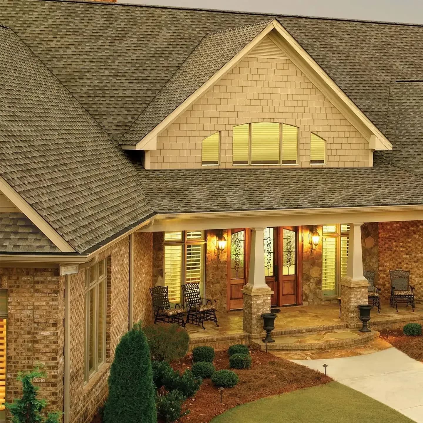 Beautiful, newly installed GAF asphalt shingle roof on a Maryland home by Integrity Home Pro—built for style, durability, and lasting curb appeal.